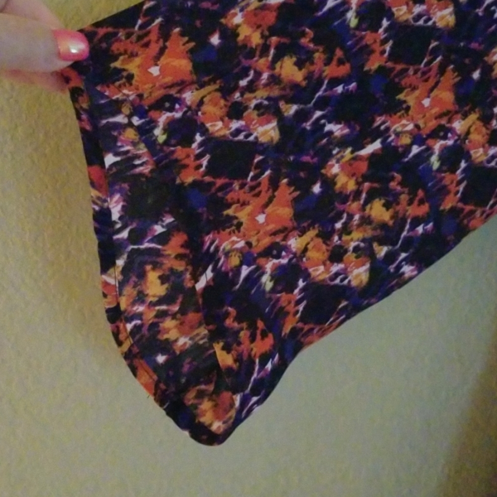 Short dress - Picture 2 of 8